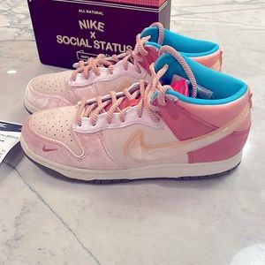 Nike Dunk Social Status Strawberry milk, men’s 9.5